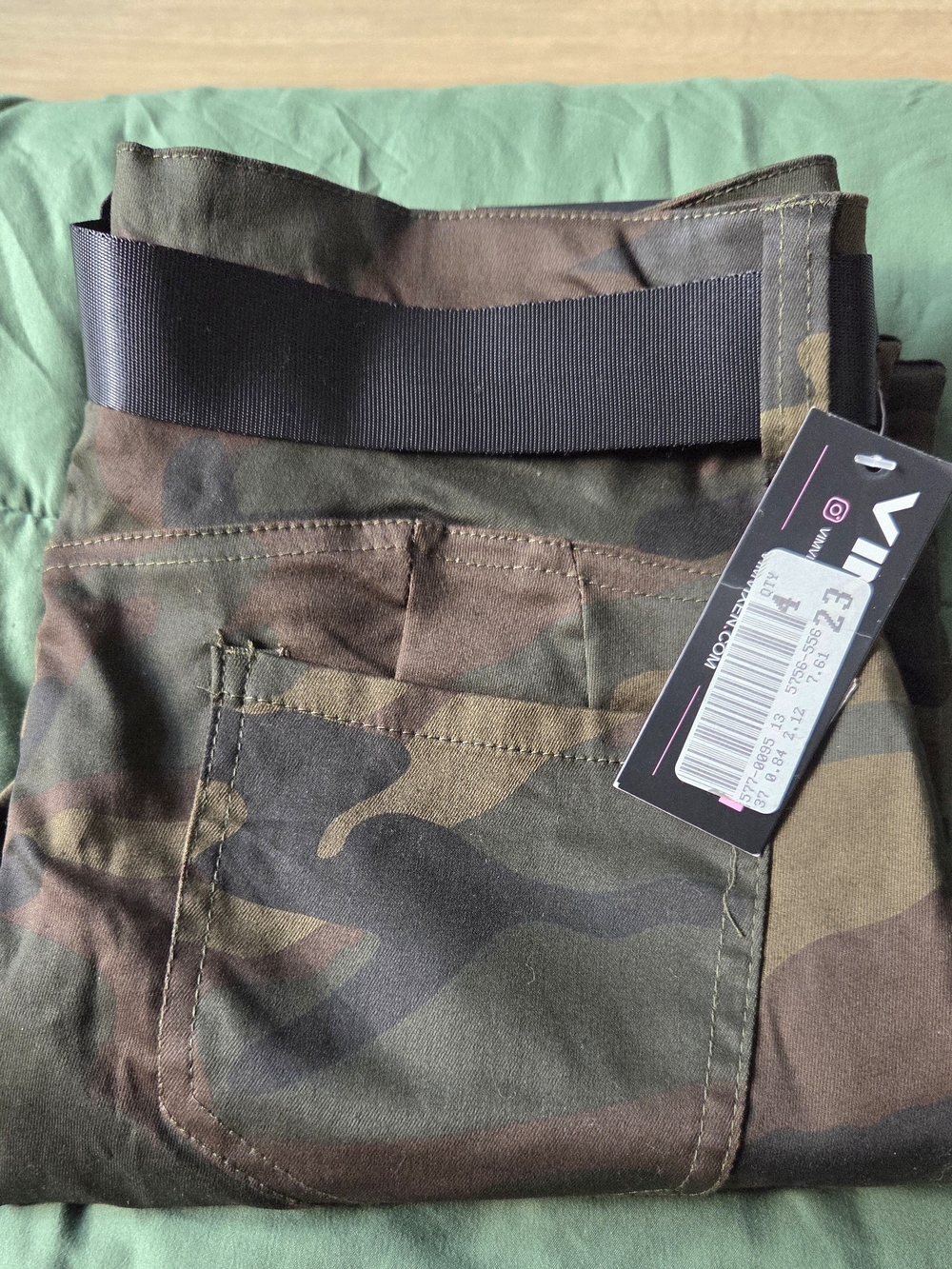NWT!! VIM VIXEN CAMO PANTS/JOGGERS